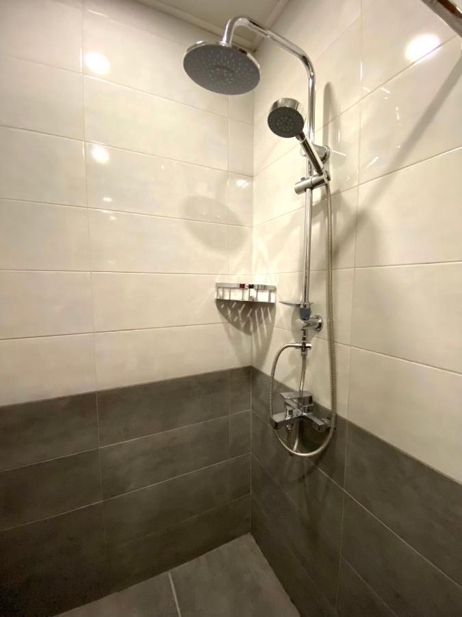 Tiflis Great View Hotel Екстериор снимка
