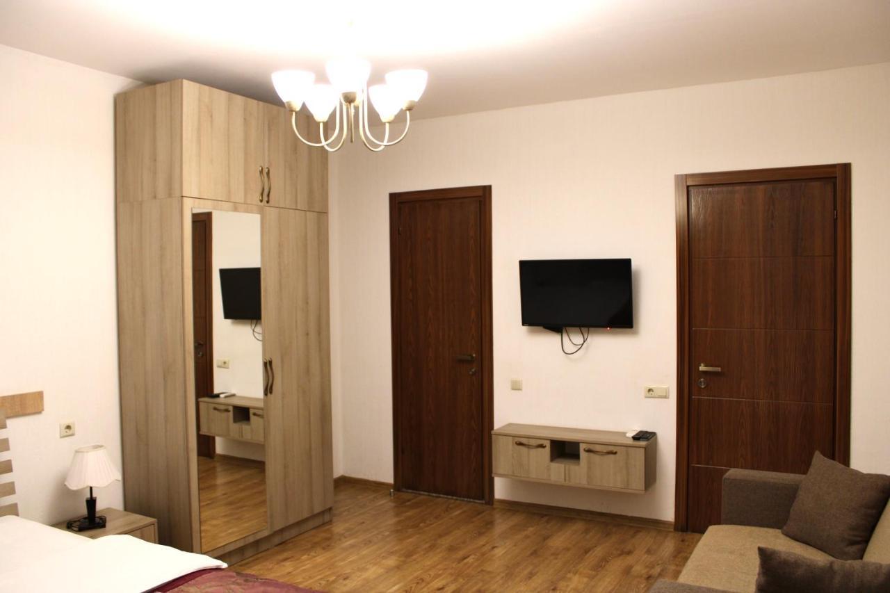 Tiflis Great View Hotel Екстериор снимка
